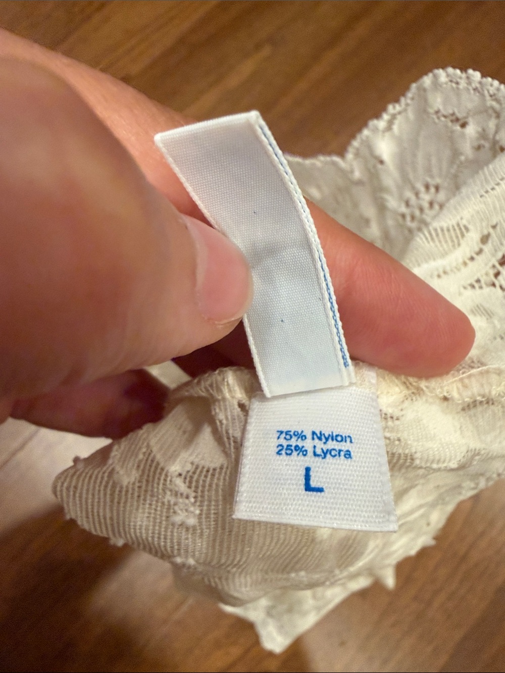 Vintage Lace Cami Top in Cream - Picture 4 of 7